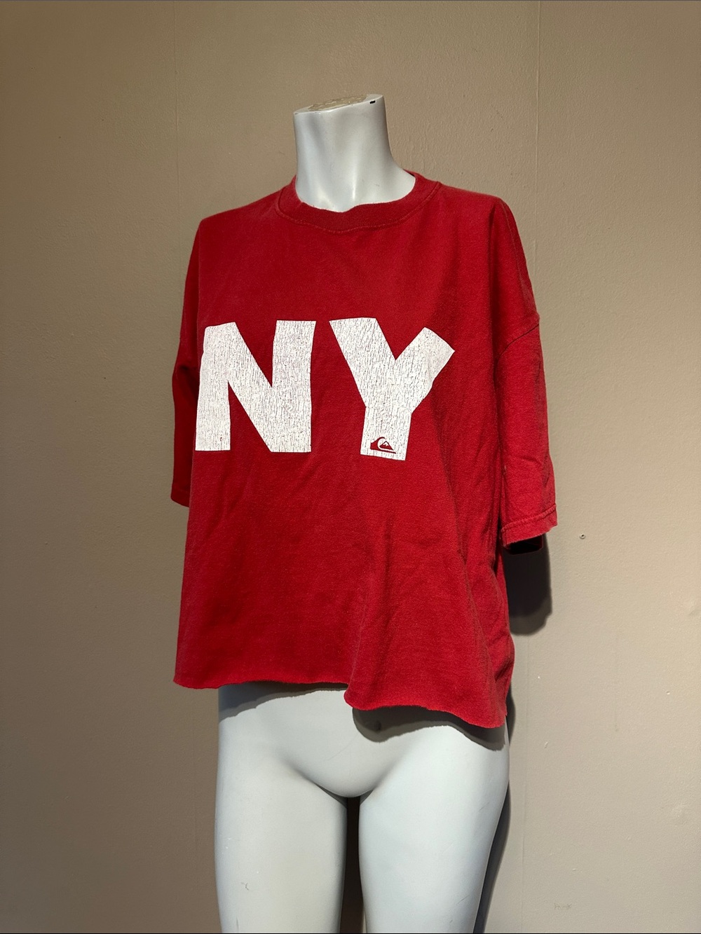 Vintage Quiksilver Red NY Graphic Tee for Women crop top 90s